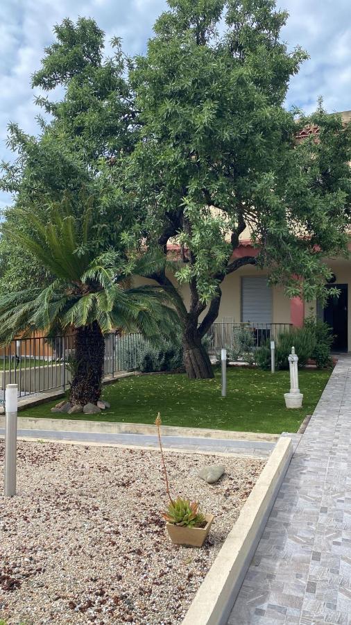 Bed&Breakfast Villa Nora Quartu SantʼElena Екстериор снимка