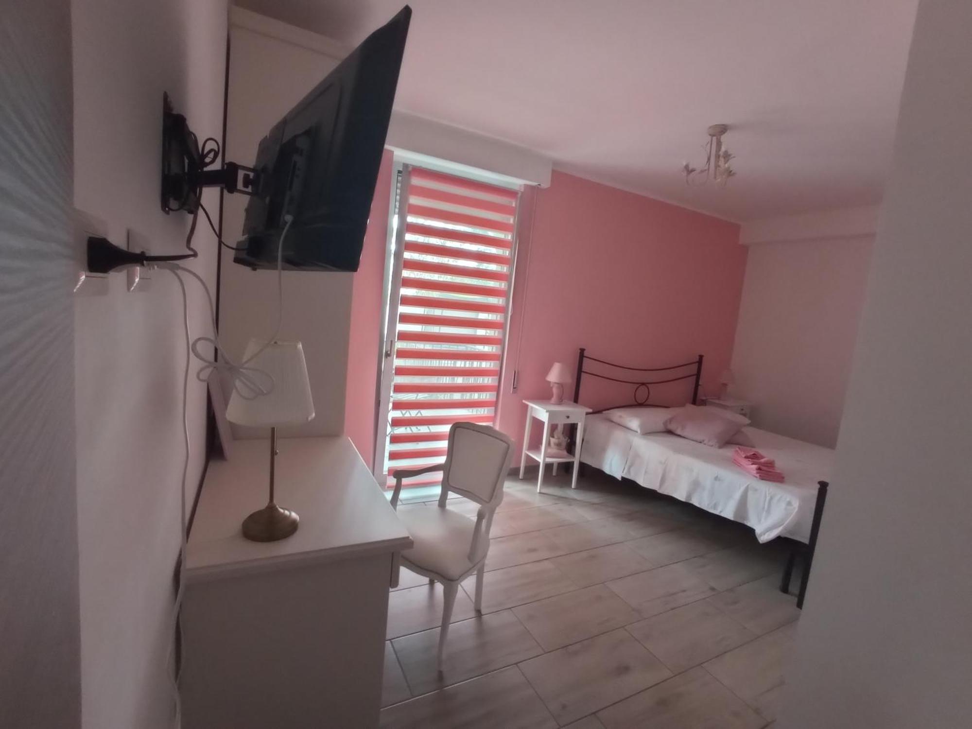 Bed&Breakfast Villa Nora Quartu SantʼElena Екстериор снимка
